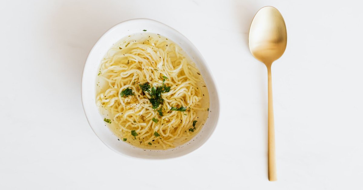 Bone broth storage guide — how long it lasts