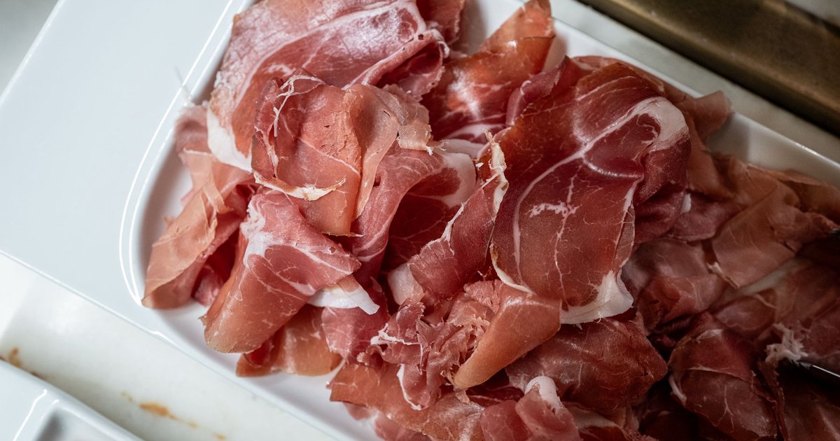 Prosciutto storage guide — how long it lasts